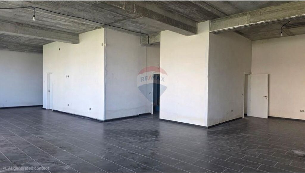 🔥🌊 OKAZION ELITAR – AMBIENT TREGTAR NË VIJË TË PARË, LUNGOMARE VLORË 🌊🔥