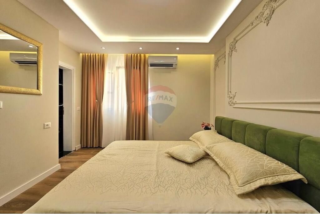 Super apartament 2+1 luksoz per per shitje!