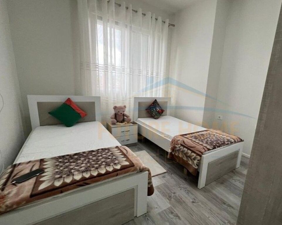 Affitto, Appartamento 2+1, Complesso Golden Park, Tirana
