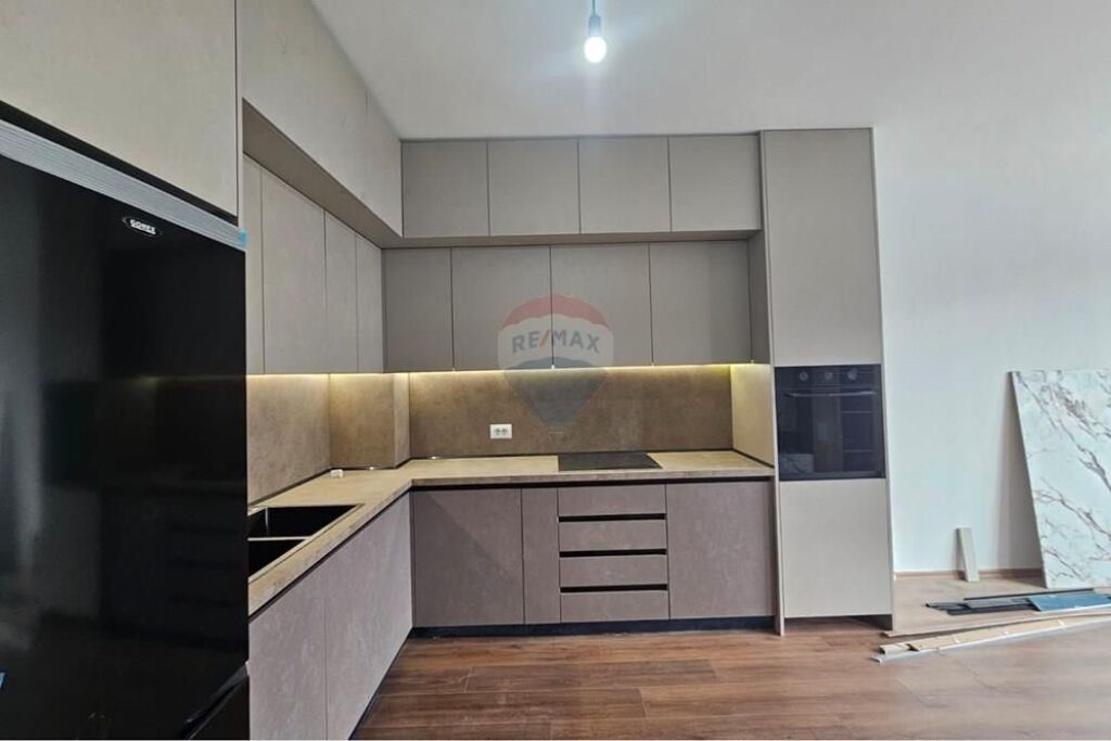 Apartament 1+1 per qira tek Rruga e Elbasanit!