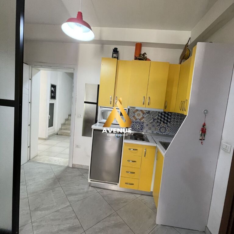 🏡 APARTAMENT 1+1 ME QIRA – ISH TERMINALI JUGLINDOR, TIRANË