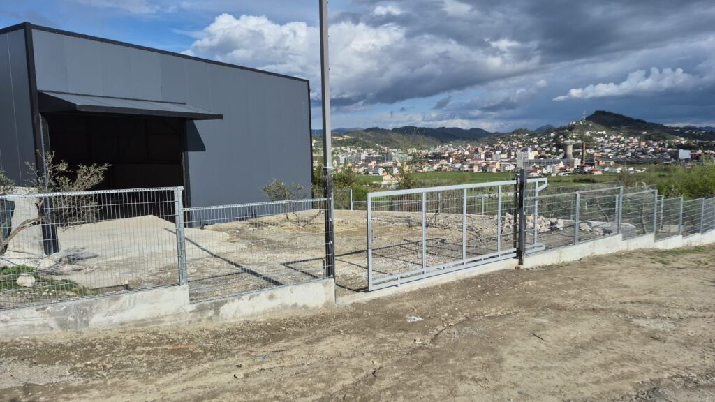 WAREHOUSE FOR RENT 250M2 FUSHE MEZEZ