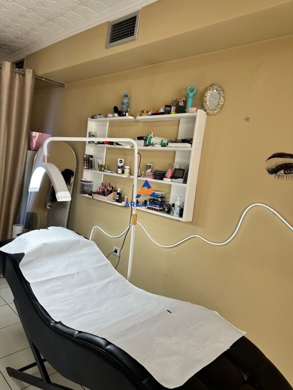 SHOP + STUDIO 65M2 FOR SALE "NEAR BAMIT'S GRAVE{" 160,000 EURO (NEGOTIABLE)