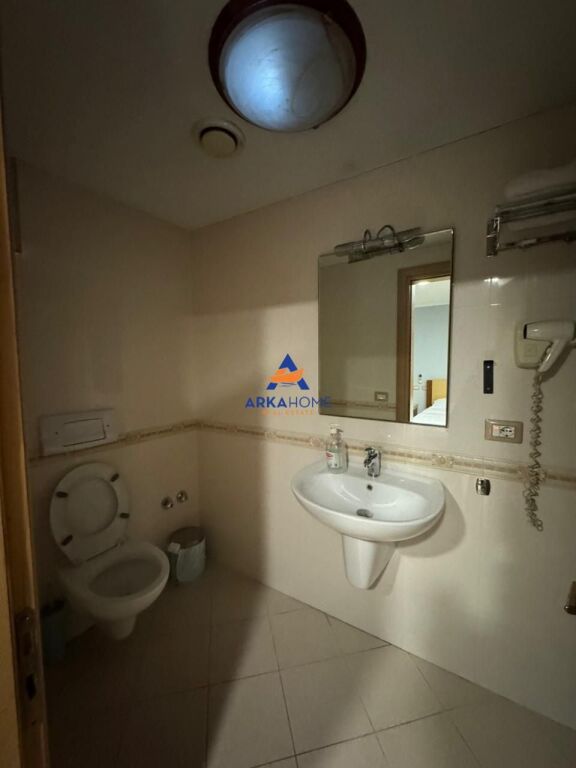 FOR RENT HOTEL+BAR+VERANDA 600M2 "WILLSON SQUARE" 12500 EURO