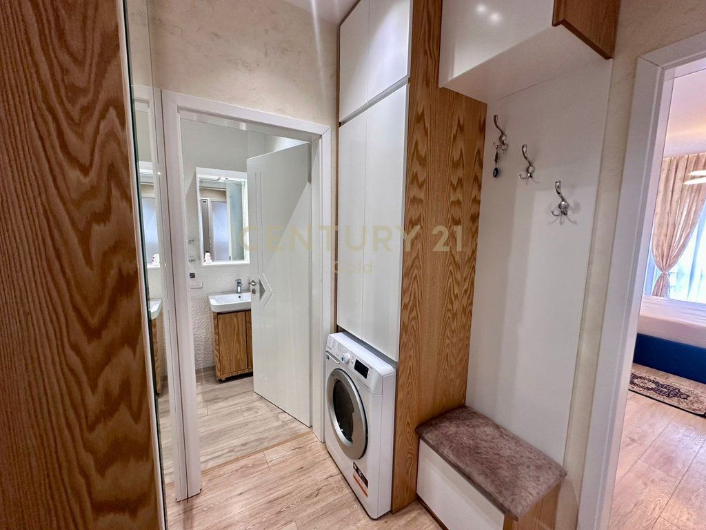 APARTAMENT LUKSOZ PER QIRA NE KOMPLEKSIN MAGNET! 700 € /Muaj