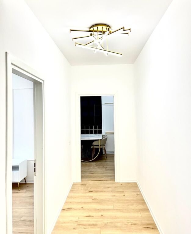 Jepet Me Qera Apartament 1+1+1 Ballkon