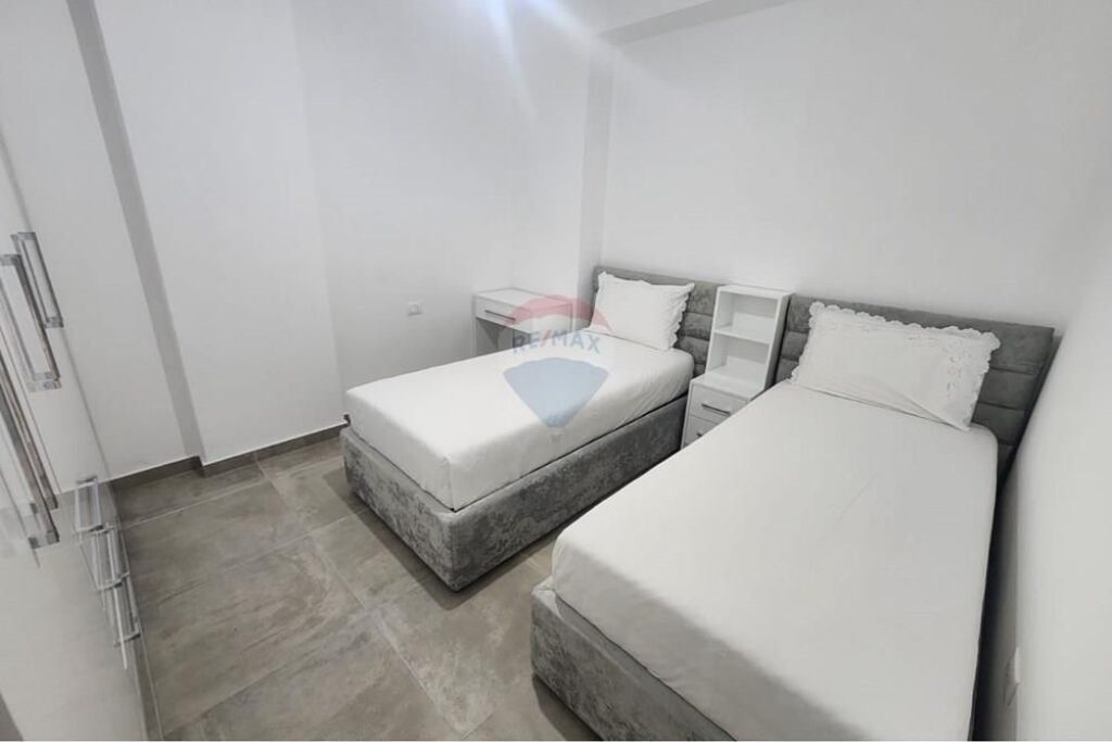 Apartament 2+1 per shitje,Paskuqan