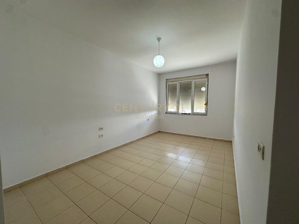 SHITET APARTAMENT 2+1 TE KTHESA KAMZES!