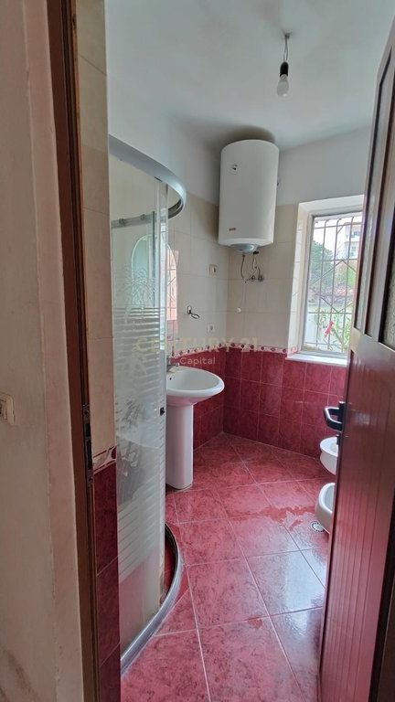 Japim me qira apartament per zyra te Shkolla e Baletit!