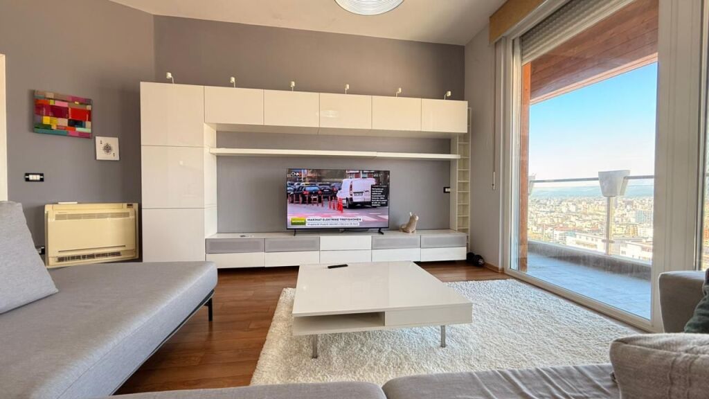 2+1 Apartment for rent at the Botanical Garden!