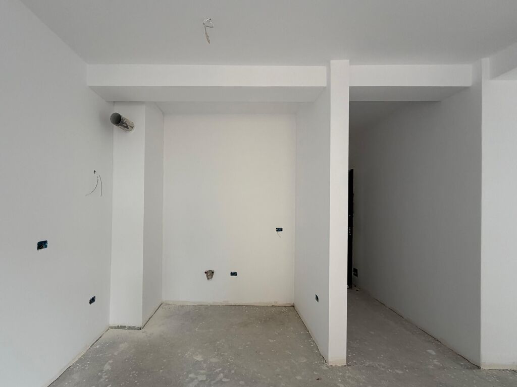 Apartament 2+1 pranë Kryegjyshatës rr.Ali Demi!