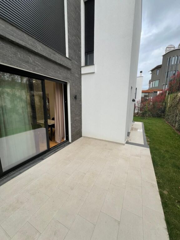 VILE LUKSOZE PER QERA