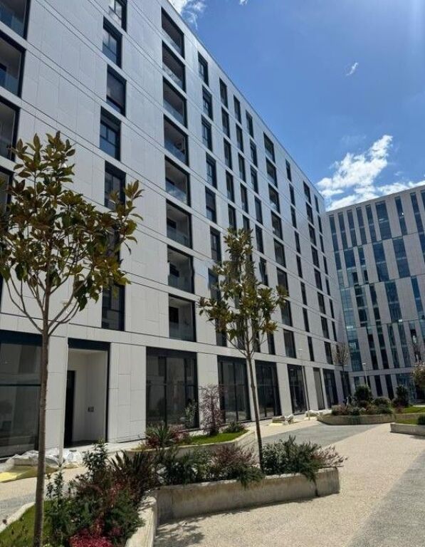 Apartament 2+1+2+Post Parkimi në shitje Akses Tirana