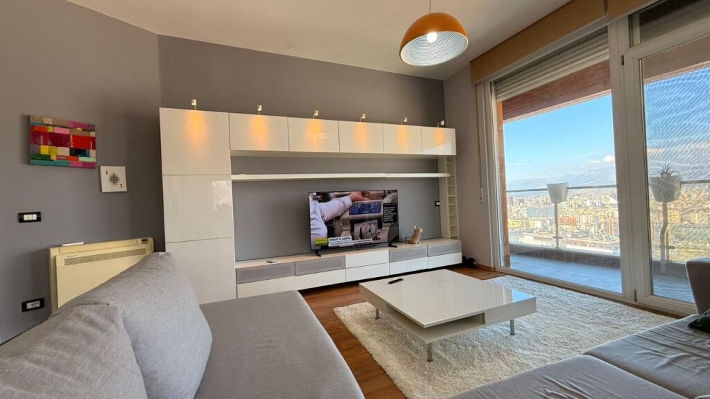 2+1 Apartment for rent at the Botanical Garden!