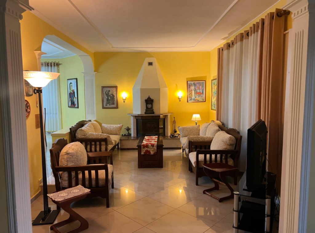 🏡 VILLA 2 FLOORS FOR RENT | Sauk