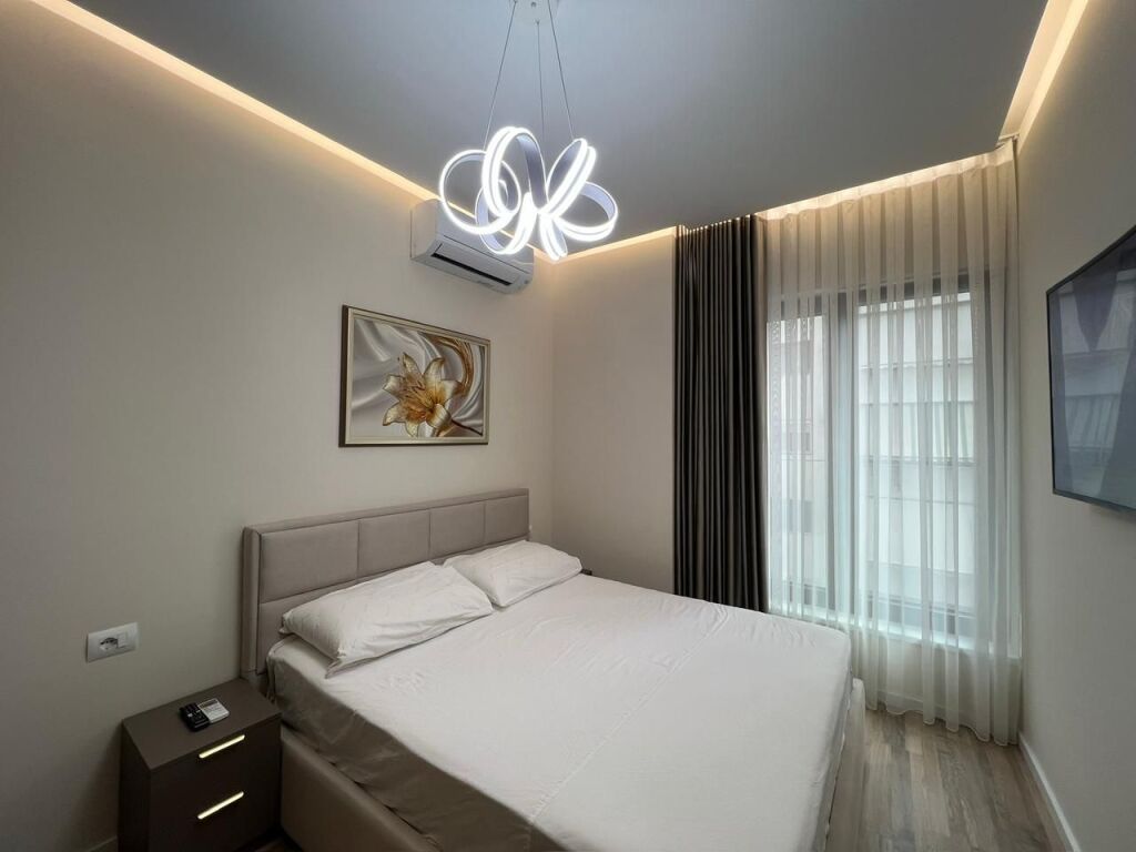 Apartament me qera 1+1 - 📍Rruga Kosovareve ,prane liqenit