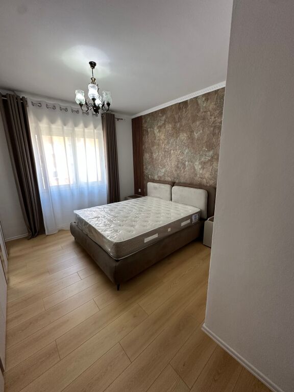 Jepet 1+1 me qera Fresk (Spar2)
