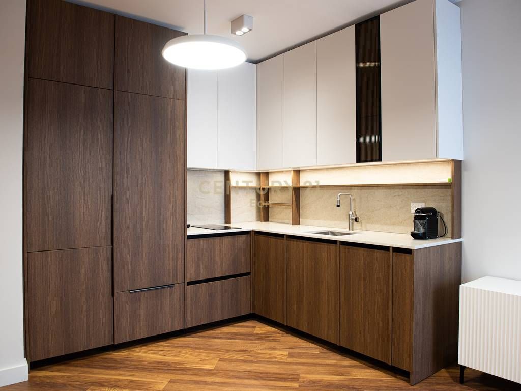 SHITET SUPER APARTAMENT 1+1 NE QENDER TE DURRESIT!