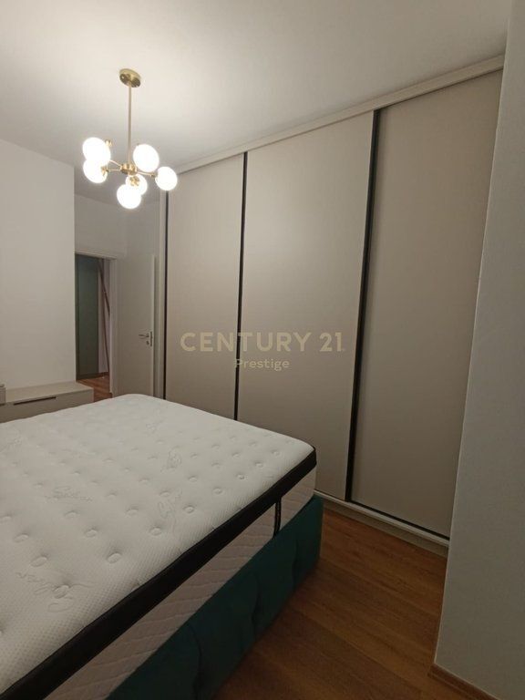 APPARTAMENTO 1+1 IN AFFITTO, VICINO ALL'AMBASCIATA AMERICANA, TIRANA