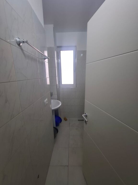 Vendesi Appartamento 2+1 a Golem