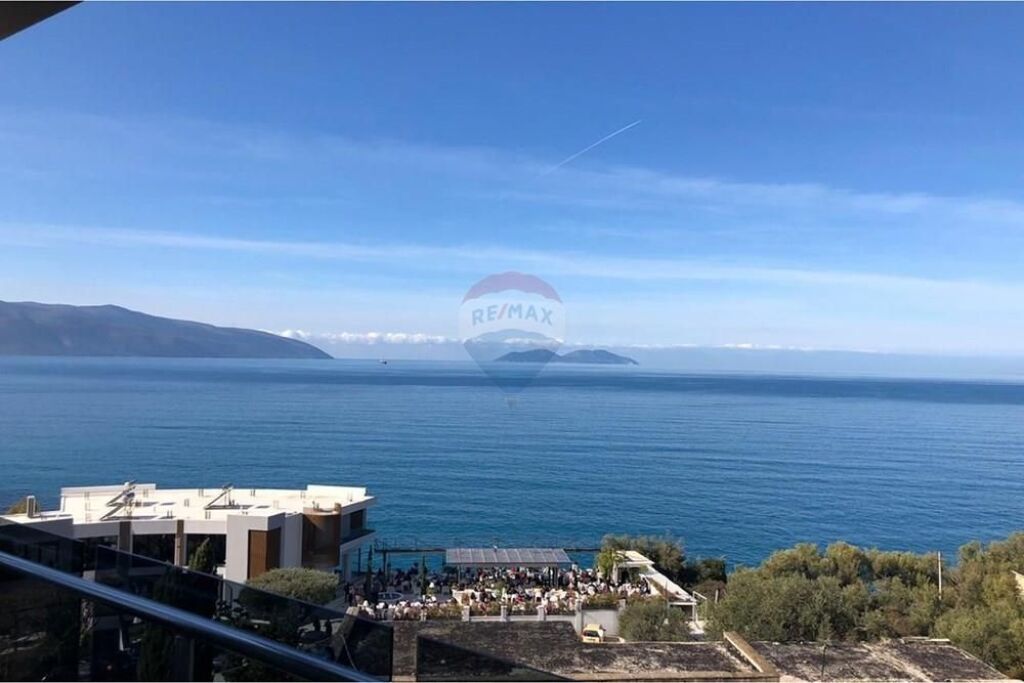 Apartament - Për Shitje - Rruga Dhimitër Konomi, Vlorë