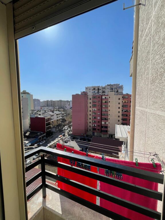 Apartament 2+1, 87.9m2,140.000 EURO (Durres,afer qendres )