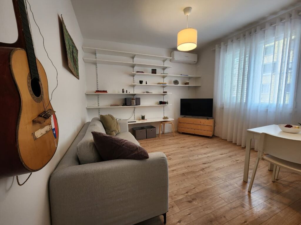 🌟 Prima volta in Affitto – Appartamento di Lusso 1+1 nel Cuore del Centro (📍Myslym Shyri – Taiwani) 60m² 4° Piano, Prezzo: 65,000Leke/Mese 🔥
