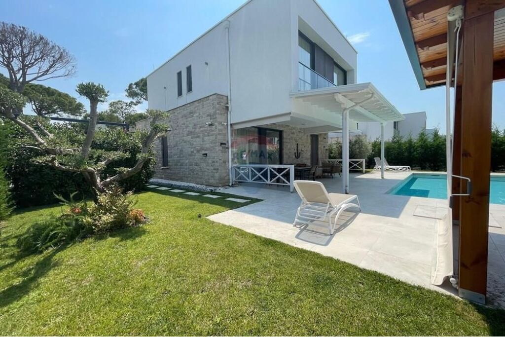 Villa - For Sale - Lalzi Bay, Durres