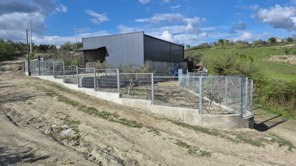 WAREHOUSE FOR RENT 250M2 FUSHE MEZEZ