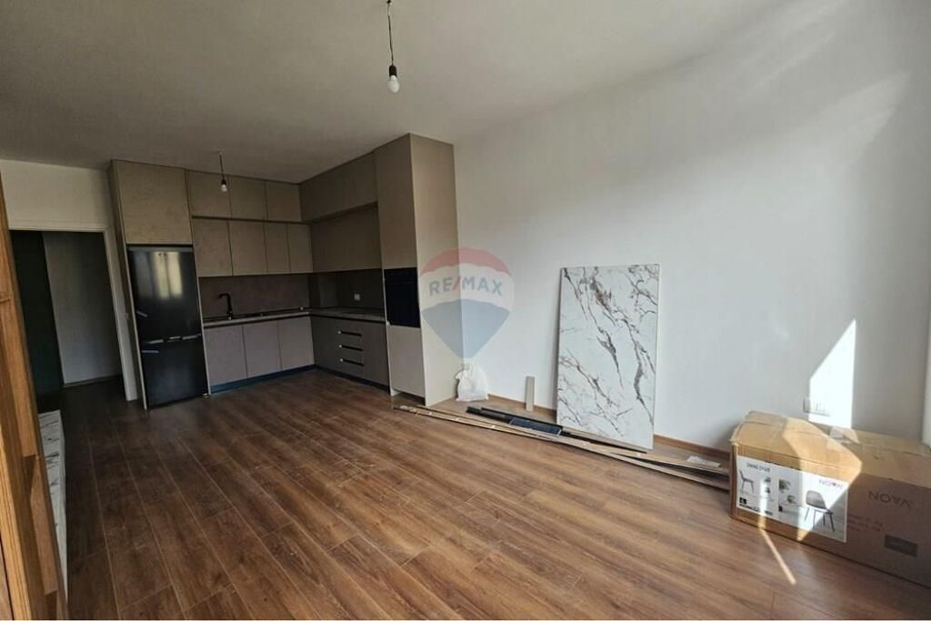 Apartament 1+1 per qira tek Rruga e Elbasanit!