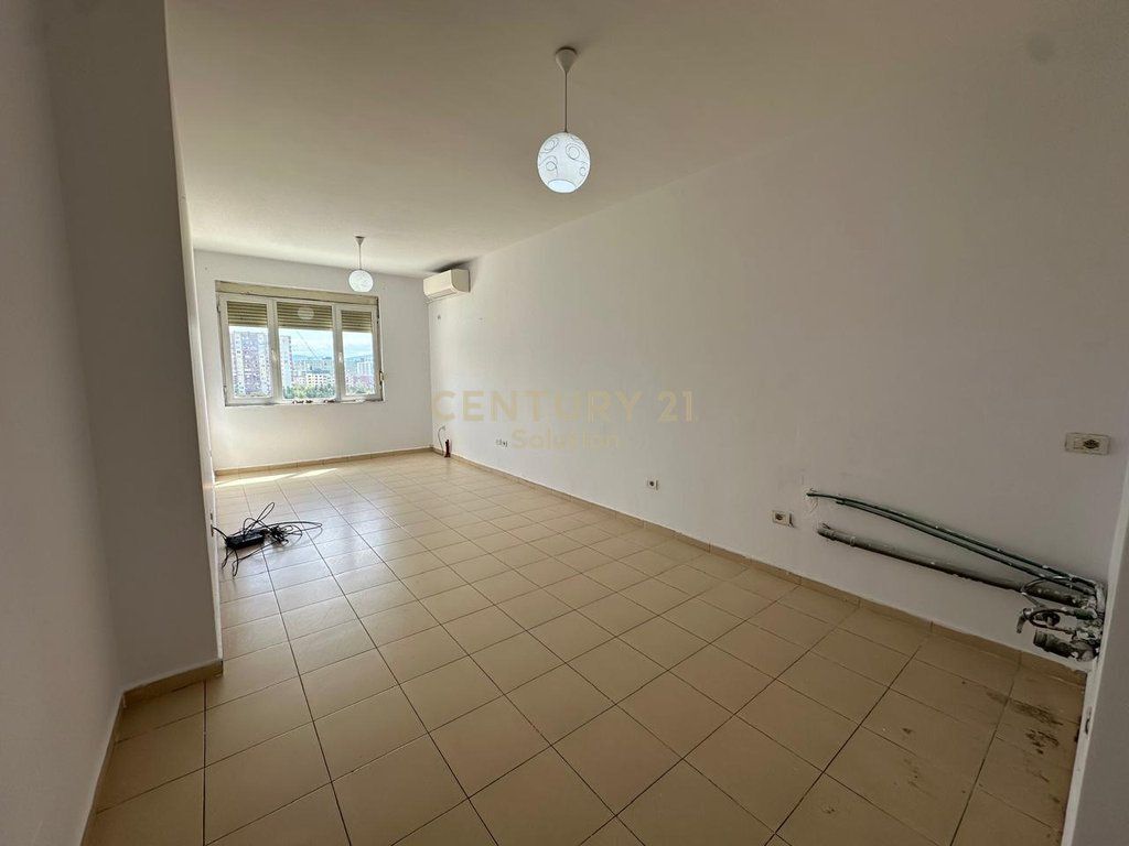 SHITET APARTAMENT 2+1 TE KTHESA KAMZES!