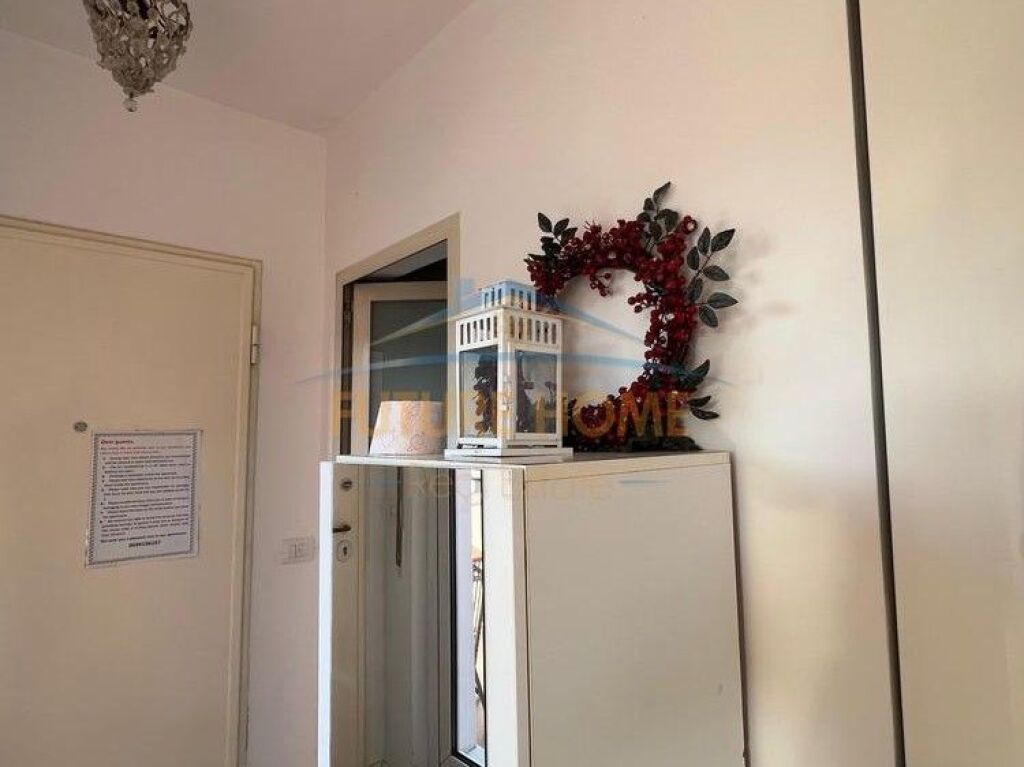 Shitje, Apartament Loft, Myslym Shyri.