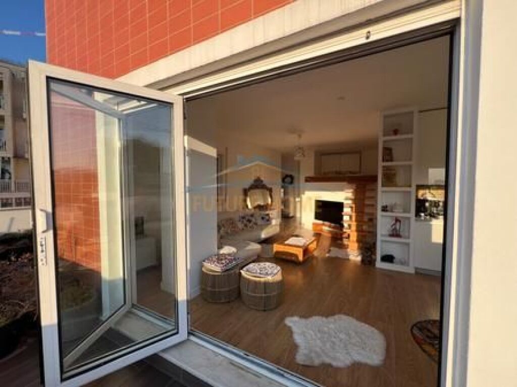 Shitje, Apartament Loft, Myslym Shyri.