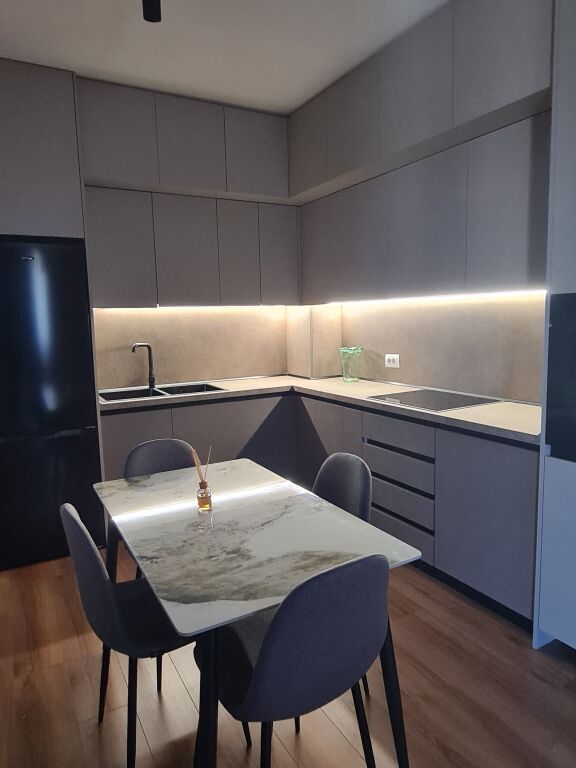 Apartment 1+1 me qera te shkolla Osman Myderizi