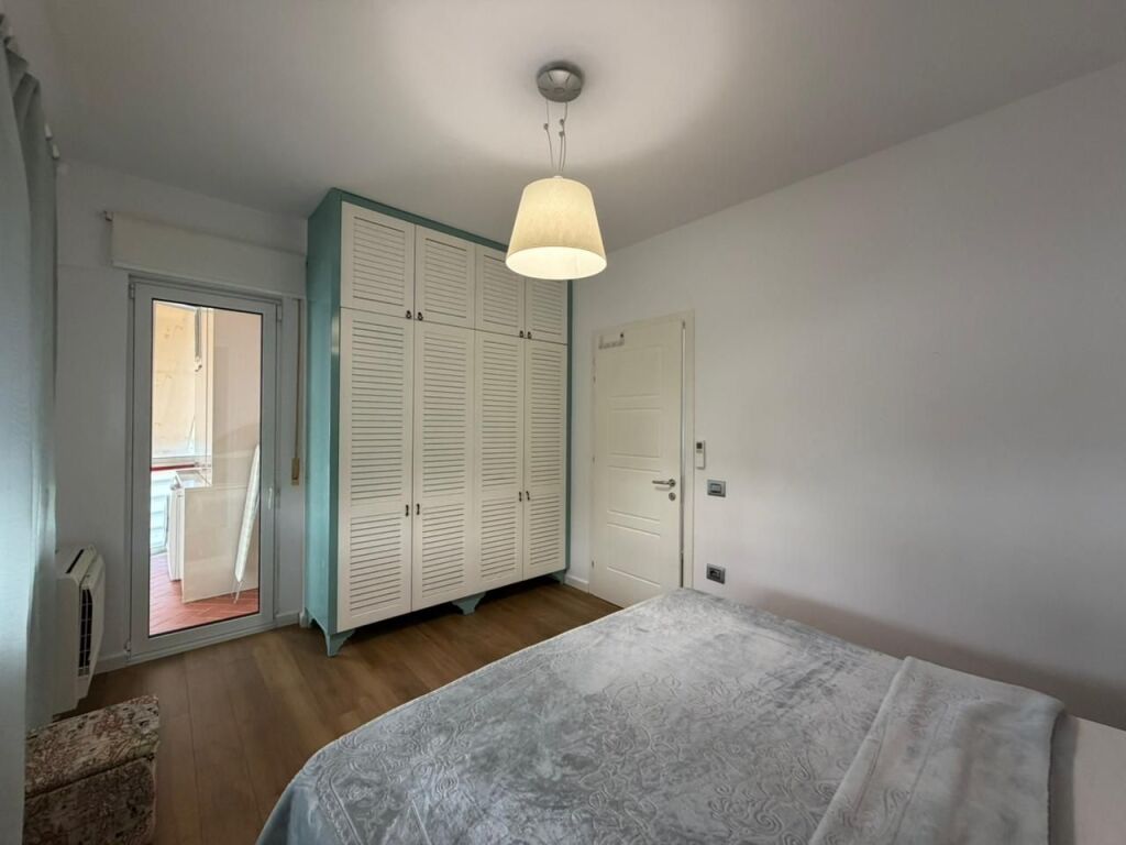 Apartament 2+1 per qira tek Liqeni i Thate.