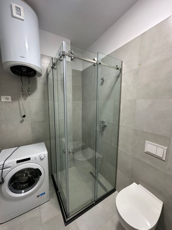 🏡 JEPET ME QIRA APARTAMENT 2+1 + VERANDË | Liqeni i Thatë