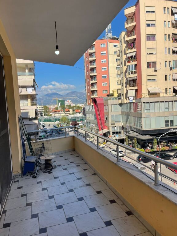 🏡 Apartament në shitje 2+1 – Astir (pranë Bar Bohem)
