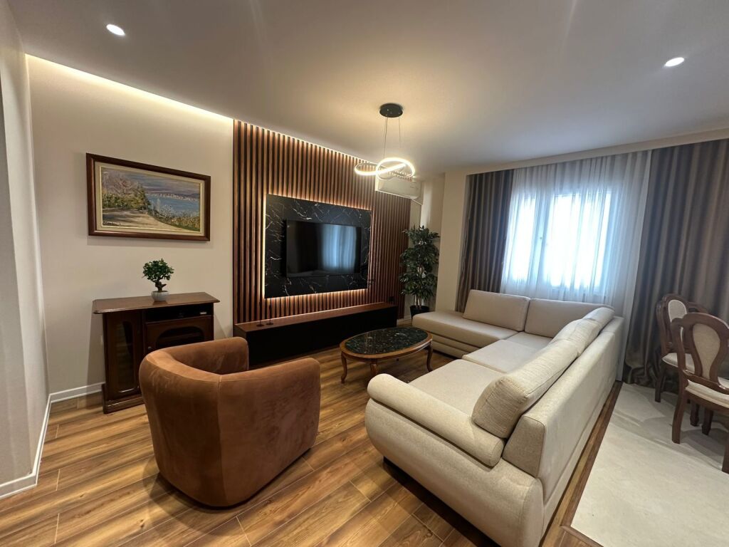 SHITET APARTAMENT 2+1+2 MINE PEZA 25.000.000 LEKE FH-67693