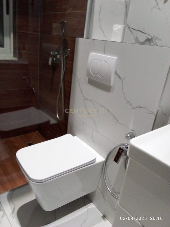 Apartament 1+1 me qira në rrugën Mine Peza