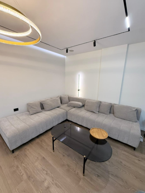 🏡 LUXURY 2+1 APARTMENT FOR RENT – TIRANA LAKE