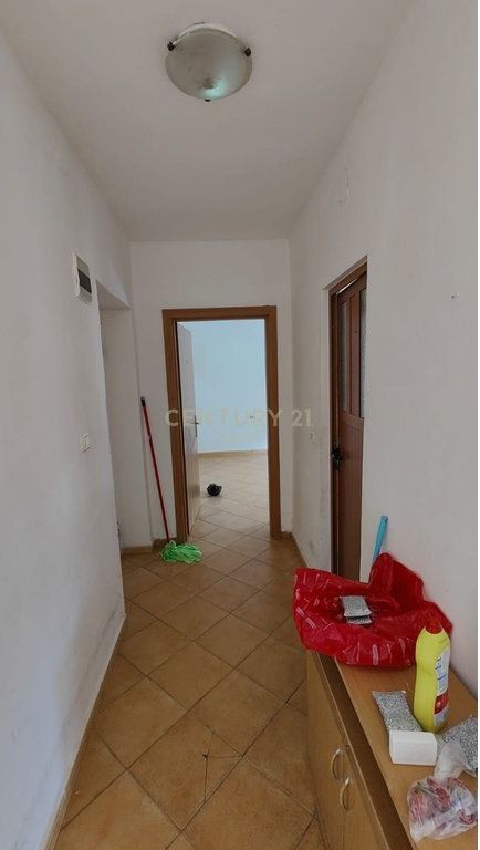 Japim me qira apartament per zyra te Shkolla e Baletit!