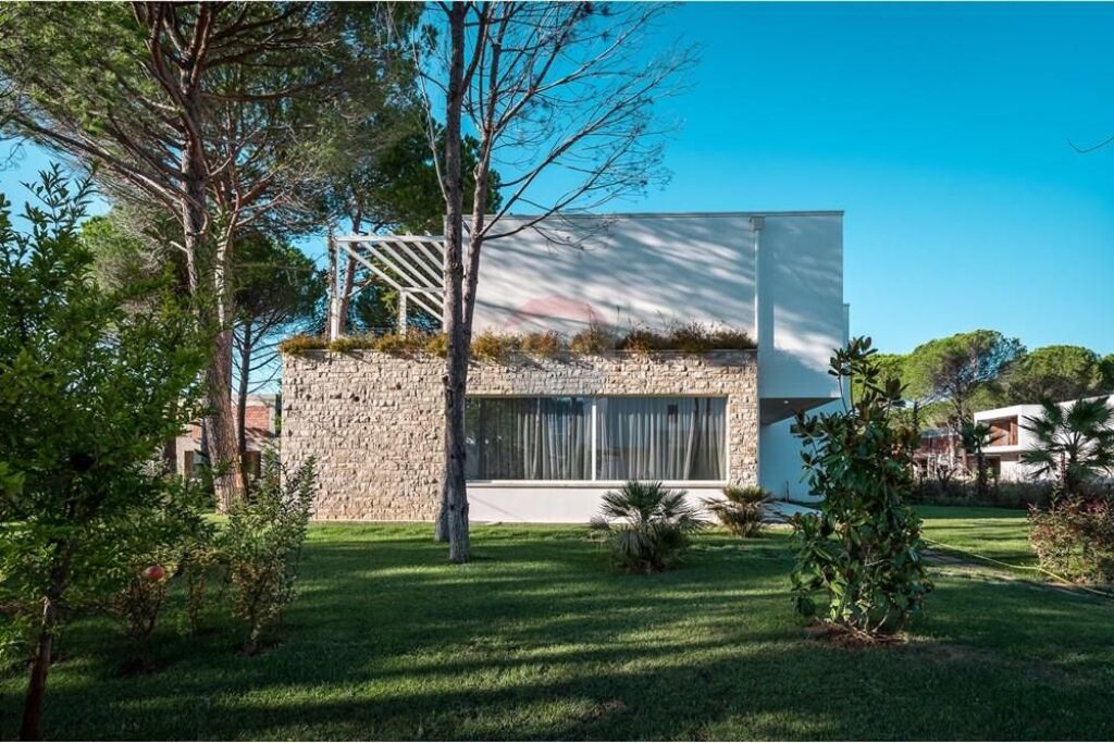 Villa - For Sale - Lalzi Bay, Durres