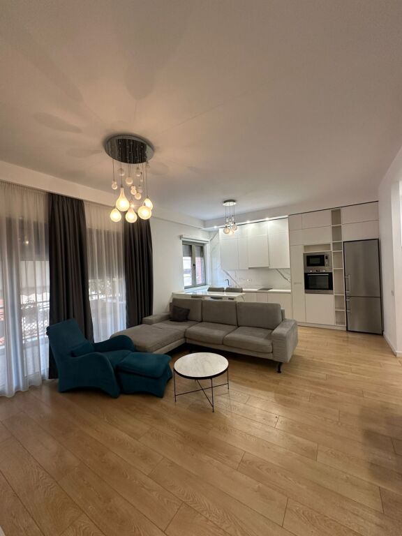 🏡 SUPER APARTAMENT 2+1+2 ME QIRA – KOMPLEKSI DELIJORGJI
