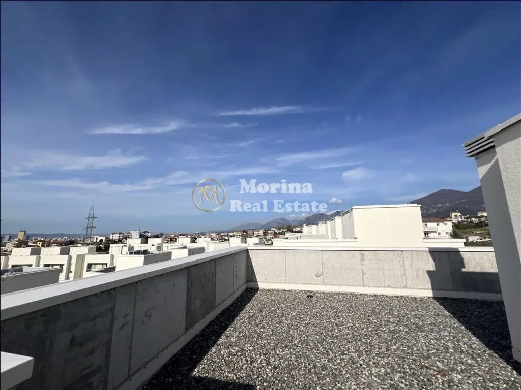 Qera | Vilë 4 + 1 + 4 | Farkë | 1800 €/muaj