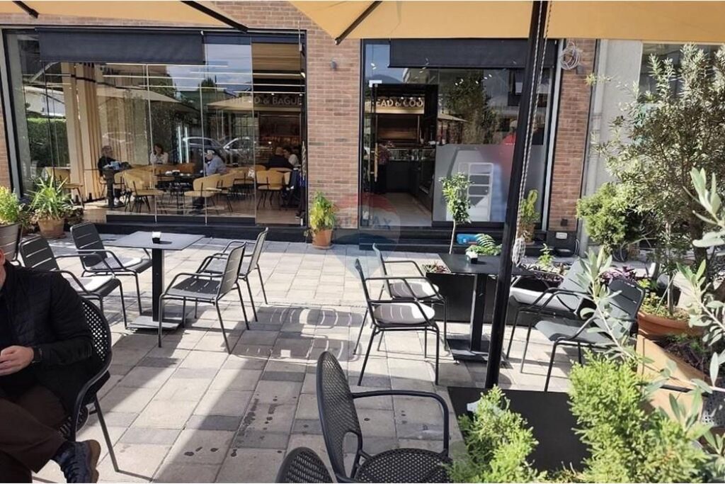 Shitet Njësi Biznesi te Rruga e Kavajës