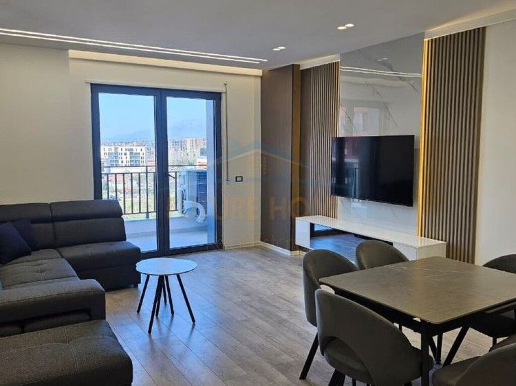 Shitet, Apartament 2+1+2 , Kompleksi Ndregjoni, Jordan Misja.