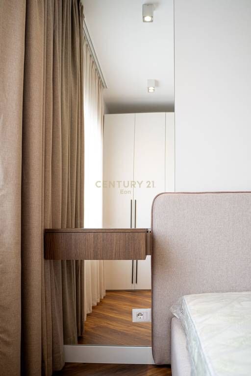 SHITET SUPER APARTAMENT 1+1 NE QENDER TE DURRESIT!