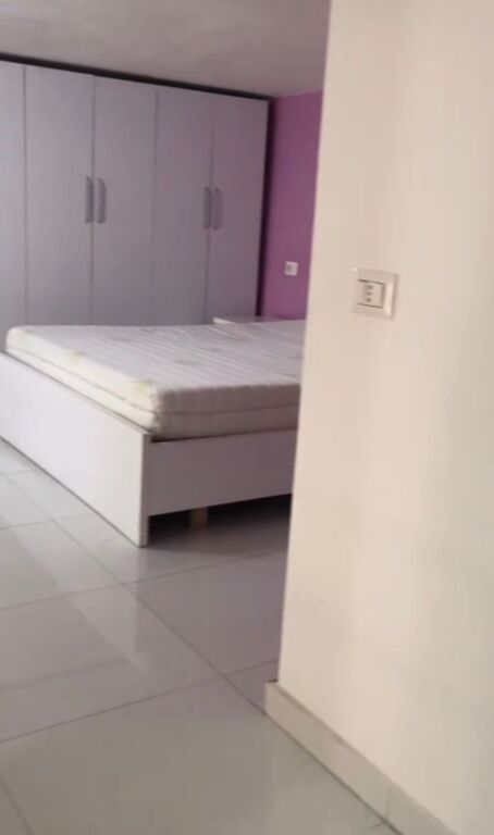 Dubleks me qera ne. Xhamllik 35,000 leke