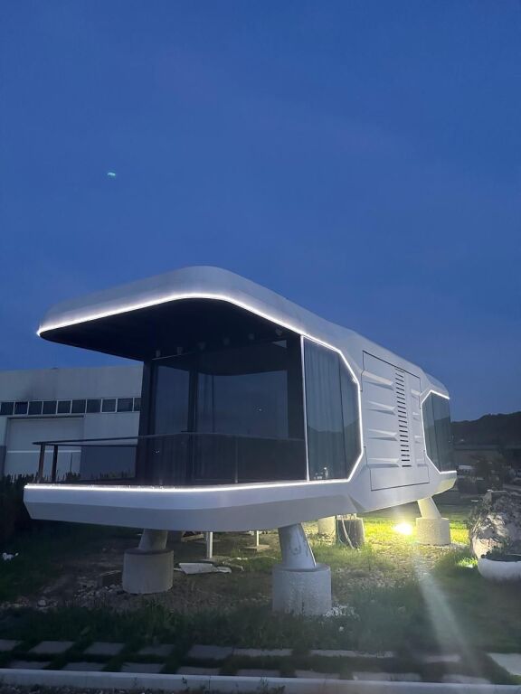 🌿 Shtëpi Ekologjike “Capsule House” – Smart Living &amp; Investim Fitimprurës 🌿