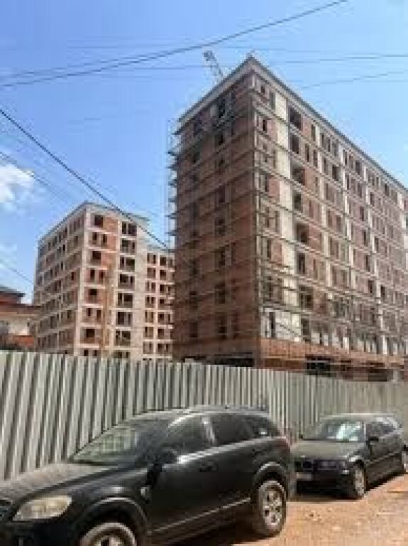 🏡 Shitet Apartament 1+1 – Astir (përballë Vila L)